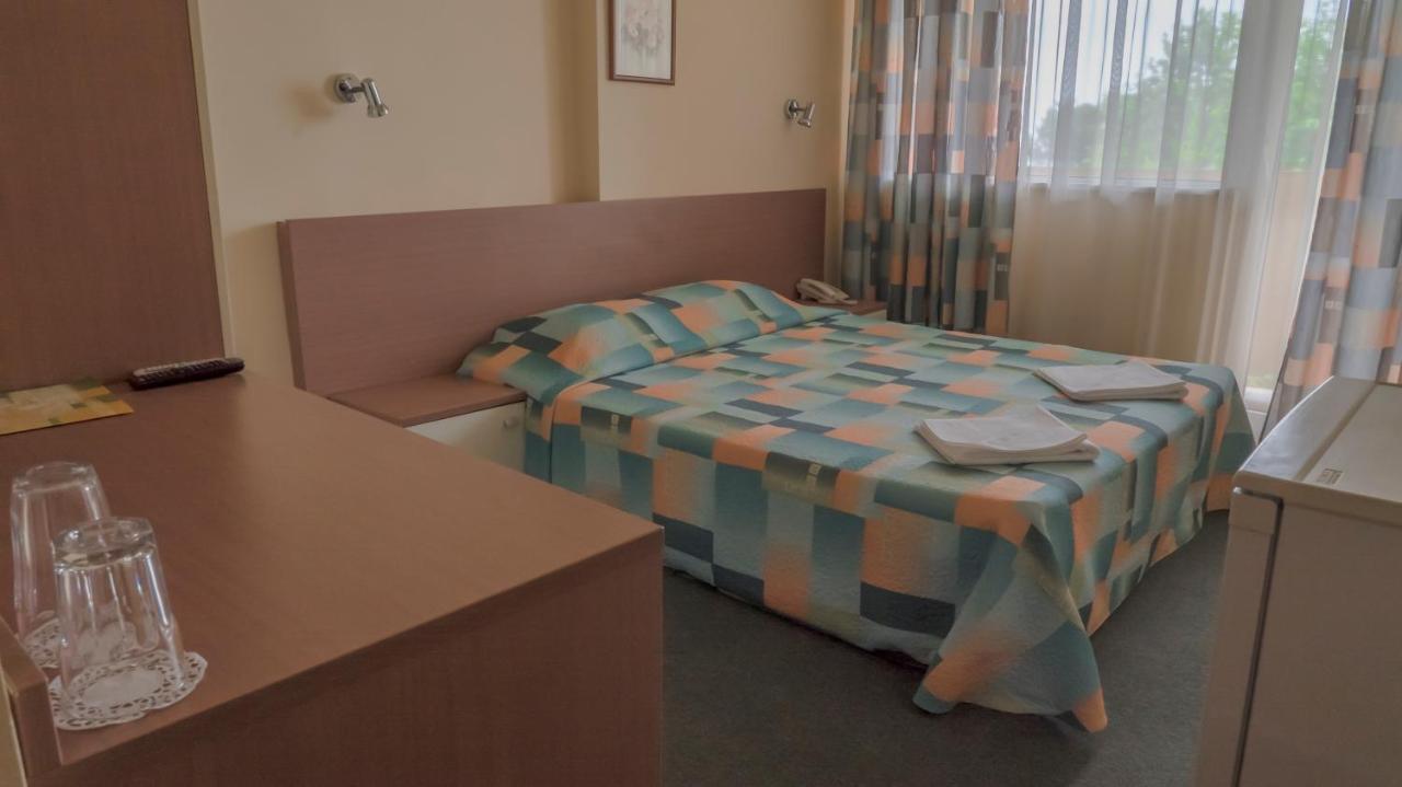 Park Hotel Persey Варна Экстерьер фото