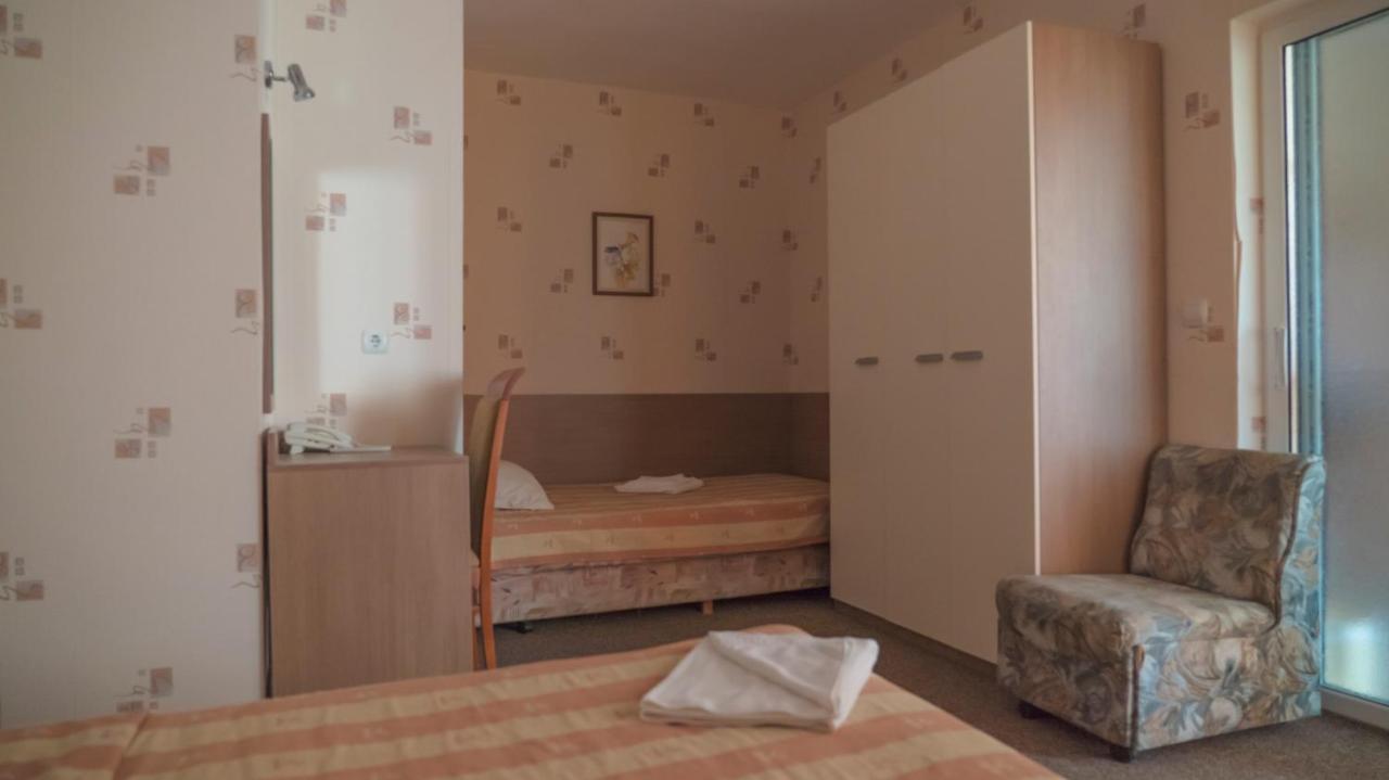 Park Hotel Persey Варна Экстерьер фото