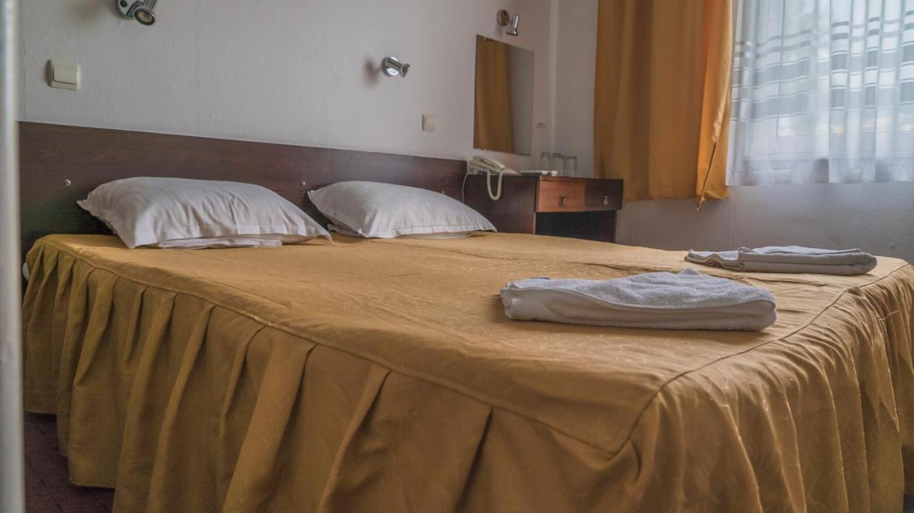 Park Hotel Persey Варна Экстерьер фото