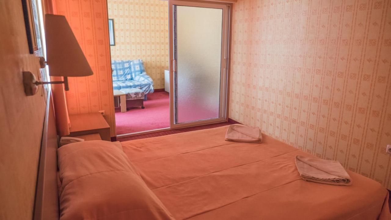 Park Hotel Persey Варна Экстерьер фото