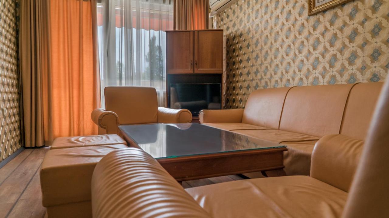 Park Hotel Persey Варна Экстерьер фото