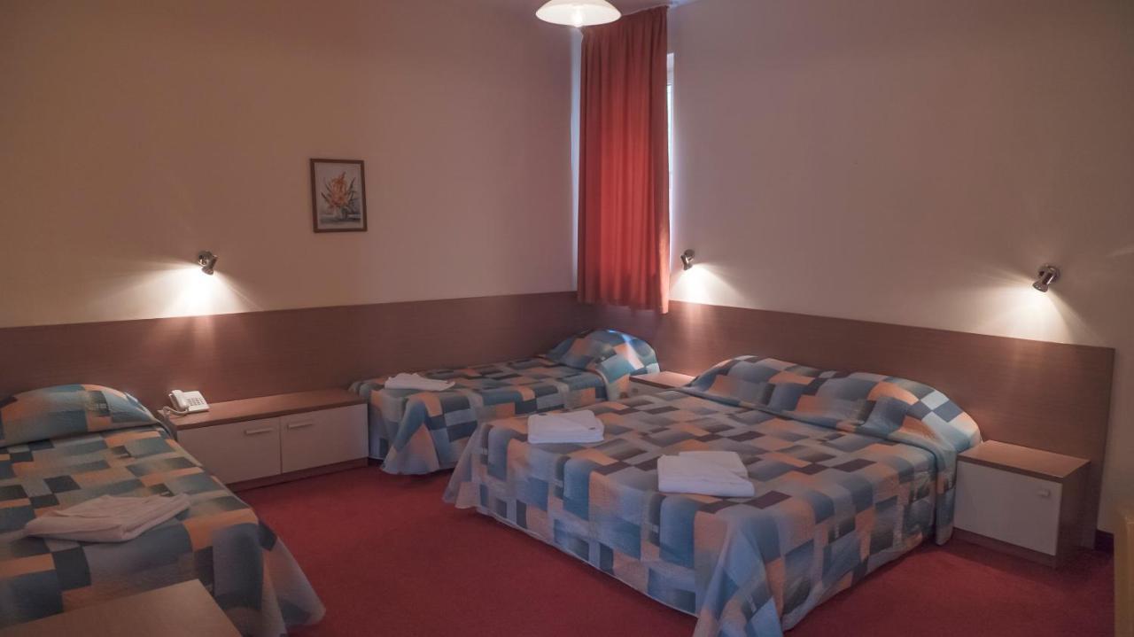 Park Hotel Persey Варна Экстерьер фото