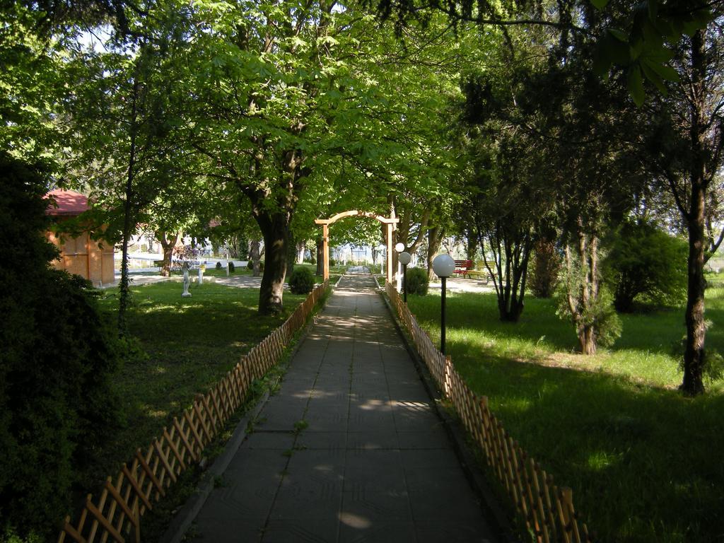 Park Hotel Persey Варна Экстерьер фото