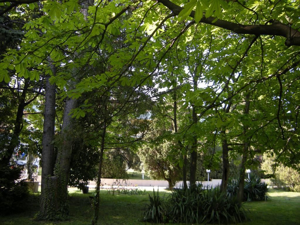 Park Hotel Persey Варна Экстерьер фото