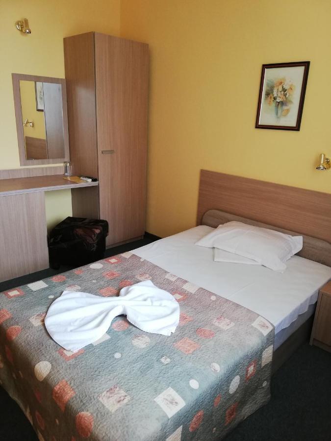 Park Hotel Persey Варна Экстерьер фото